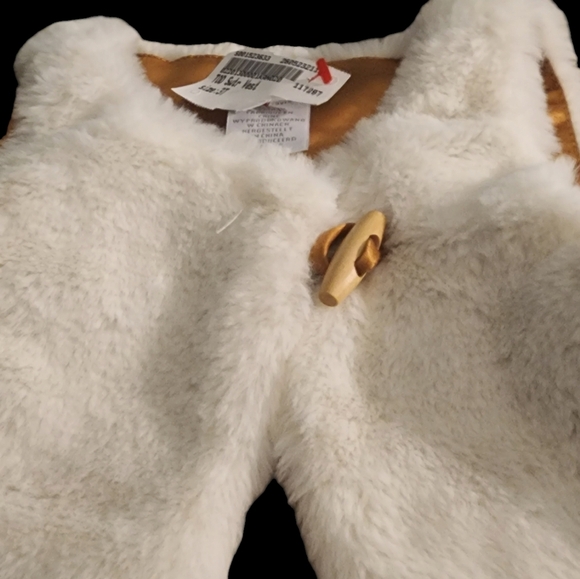 Tahari Ivory Sleeveless Faux Fur Vest - Size 3T - Picture 5 of 7